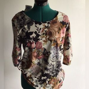 NWT floral top